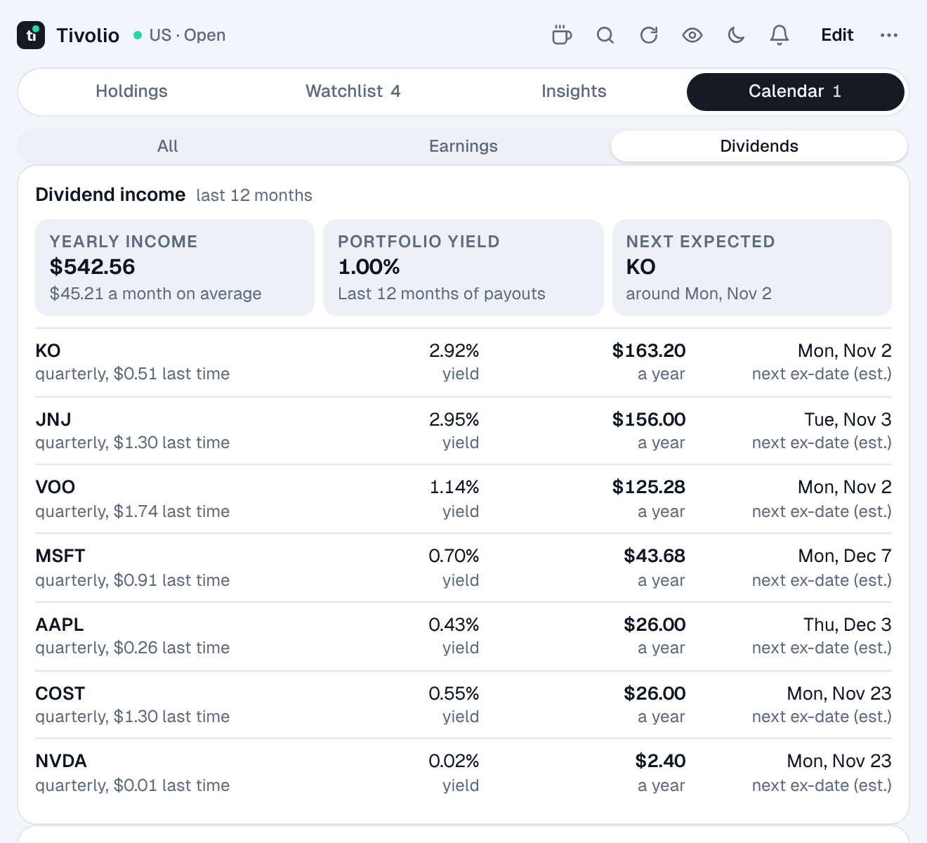 Calendar view with dividend income and next payouts